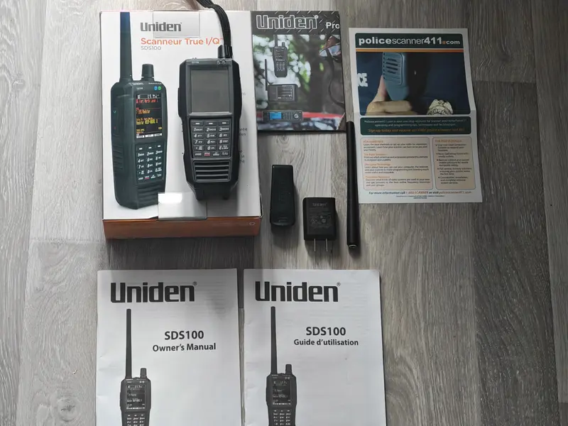 Uniden SDS 100