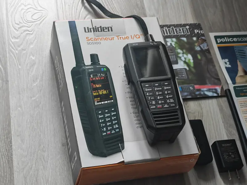 Uniden SDS 100